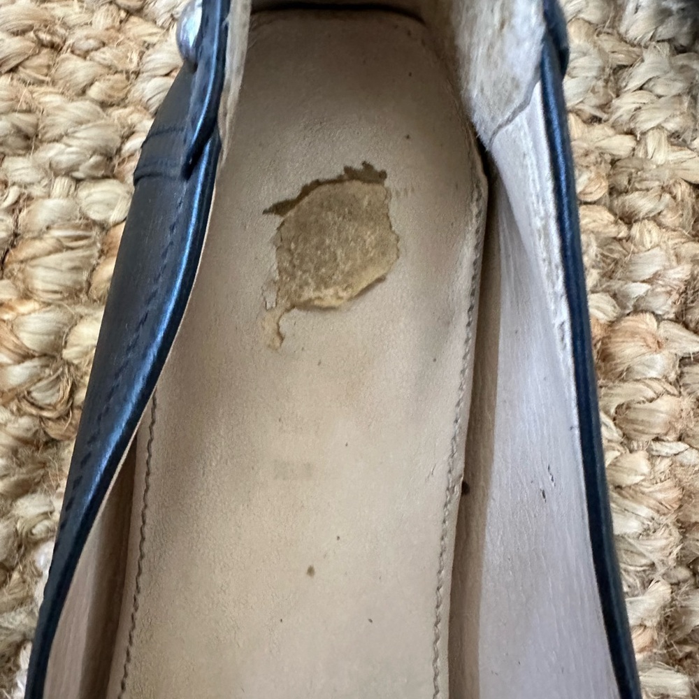 Coach Chelsea Black Leather with Patent Toe Ballet Flats Size 7 - Picture 9 of 10